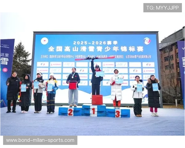 世界滑雪巡回赛中国选手在技术赛中再创佳绩